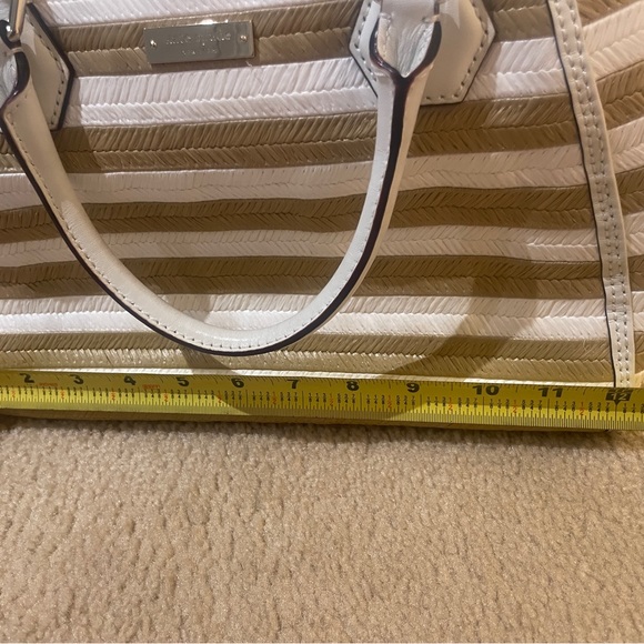Kate Spade Spring Purse - Picture 3 of 6